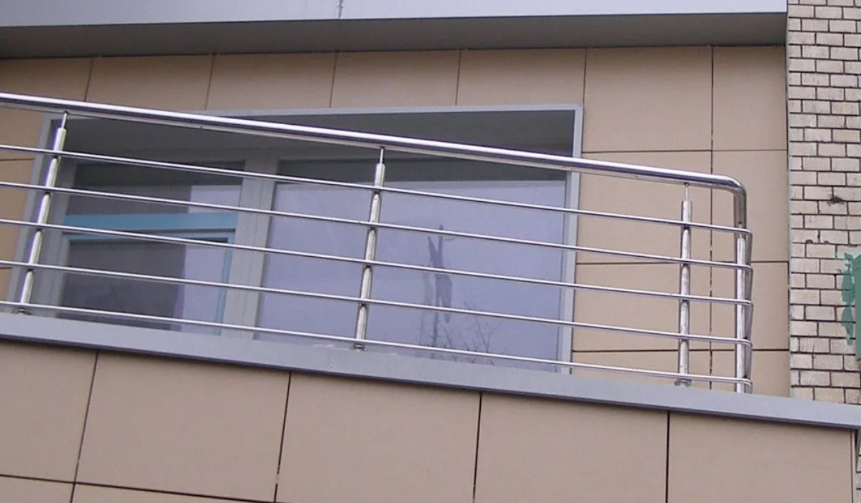 Балконные ограждения из металла: 39 фото, из нержавеющей стали и алюминиума для балконов и лоджий в частном доме